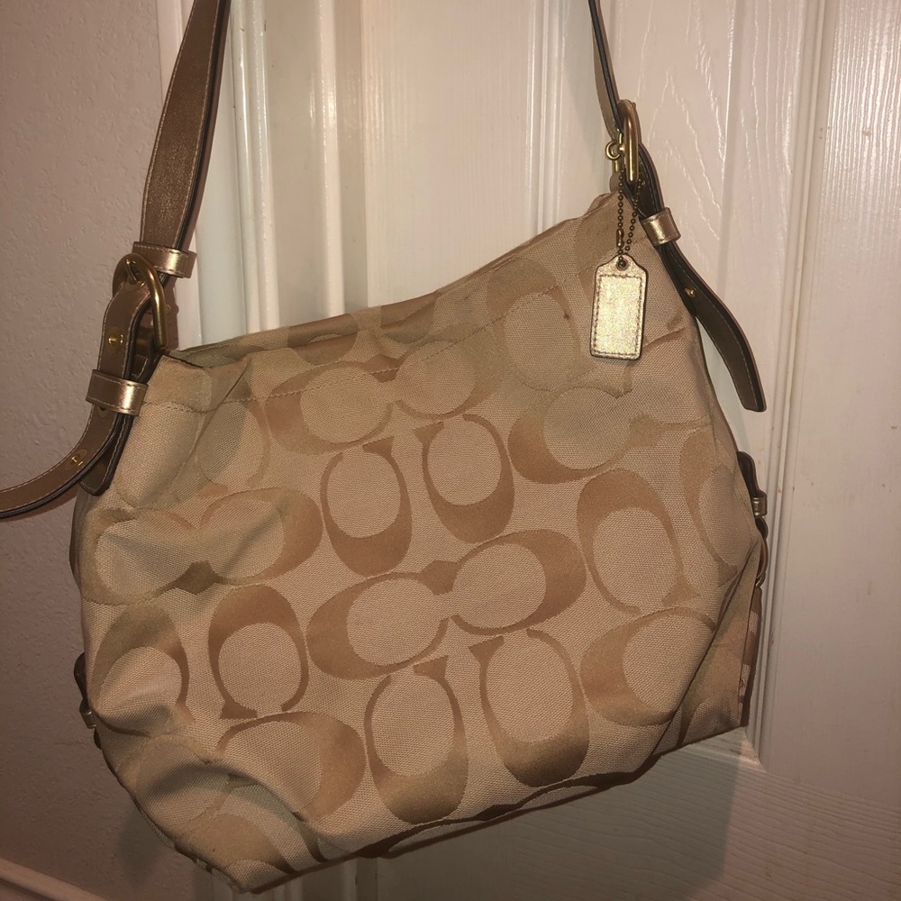 Coach purse/ medium size